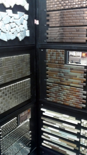 File:Tile flooring 5274.jpg